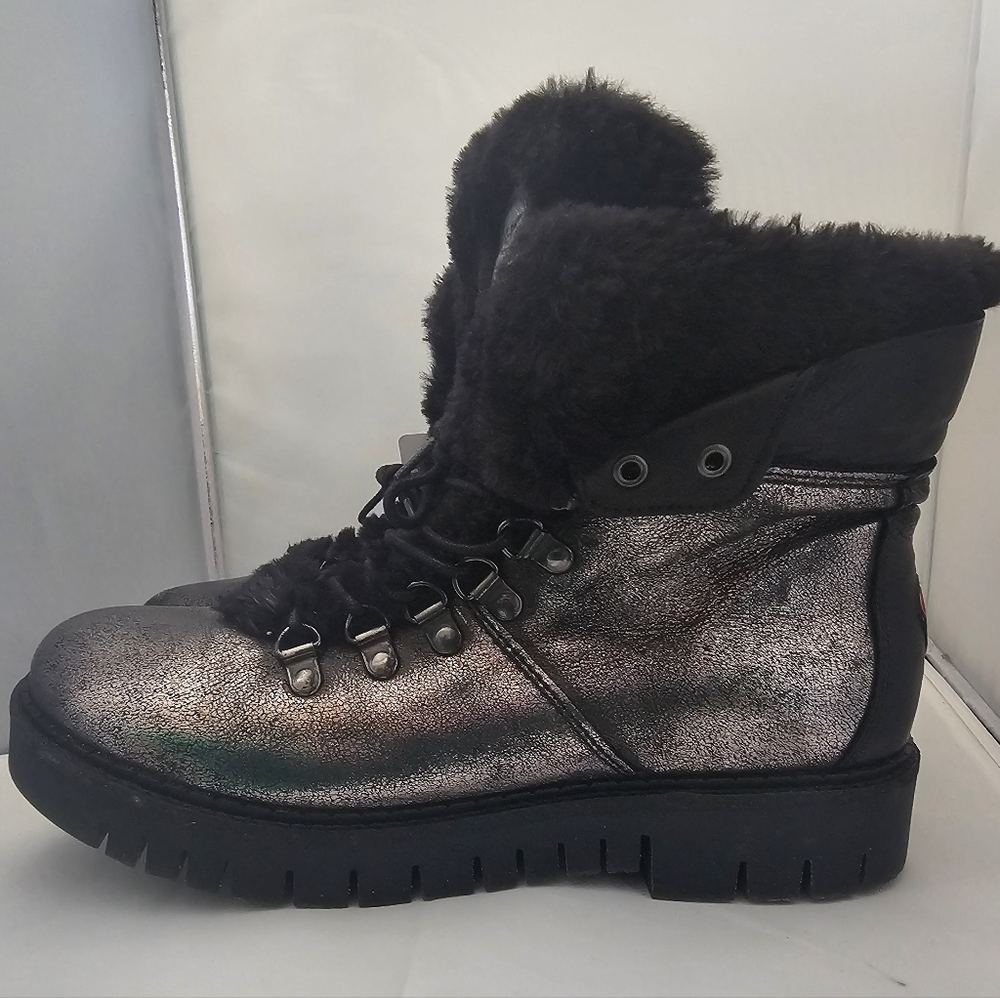 NWT Women's PAJAR CANADA Black and Silver Boots size 9 - 9.5 (EU 40)